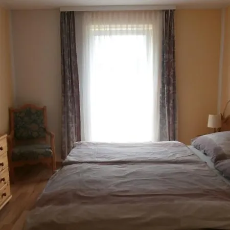 Bluemelhube Elisabeth *